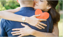 爱情问题：男友脚踩两支船结果悲剧了，女生赶紧看过来